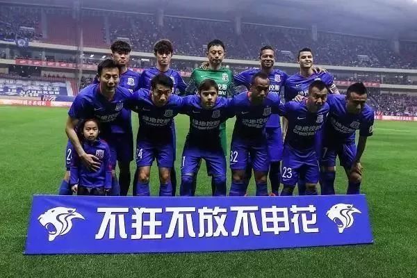 里奇·保罗：确认詹姆斯本赛季不会离开湖人（里奇·保罗确认：詹姆斯本赛季将留在湖人）