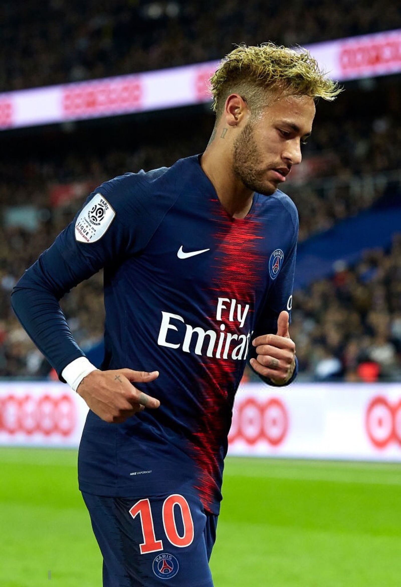 东体：明年3月份国足可能与打进世界杯正赛的亚洲球队热身（东体：国足明年3月或约战晋级世界杯正赛的亚洲对手）