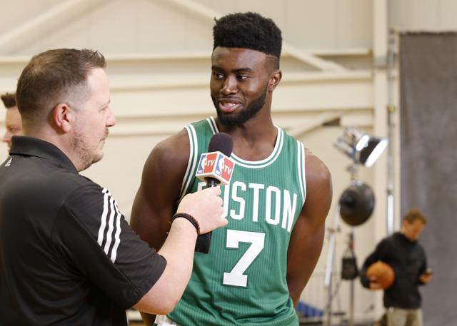 苗原：有中超球队接触韩国国脚朴镇燮，浙江队与球员有传闻（苗原爆料：中超球队已接触韩国国脚朴镇燮，浙江队与其传出合作传闻）