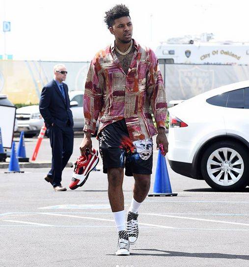 澳超半场：科斯格罗夫失良机，西悉尼流浪者暂0-0奥克兰（澳超上半场：科斯格罗夫错失良机，西悉尼流浪者与奥克兰互交白卷）