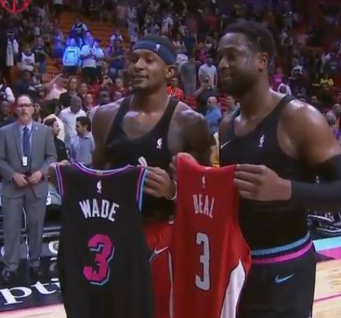 欧洲足球专家称赞瓦尔迪：他完美契合克雷莫内塞，能踢到41岁（欧足专家盛赞瓦尔迪：与克雷莫内塞完美匹配，有望踢到41岁）