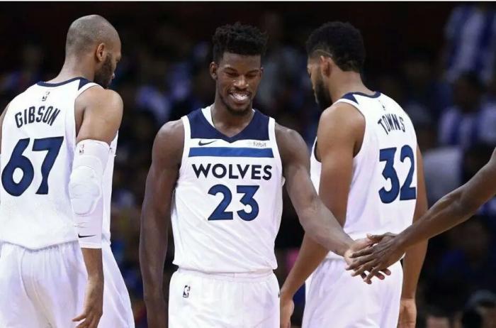 埃姆雷-詹：我们本有着很高的目标，但被淘汰了；赛季还很长（埃姆雷-詹：志向高远却遭淘汰，赛季仍漫长在前）