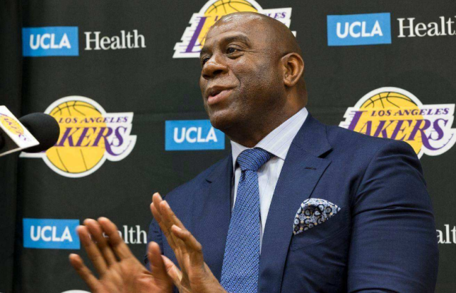 记者：吴少聪发烧，今日出席国安赛前发布会球员调整为张玉宁（记者：吴少聪发烧缺阵，国安今日赛前发布会改由张玉宁出席）