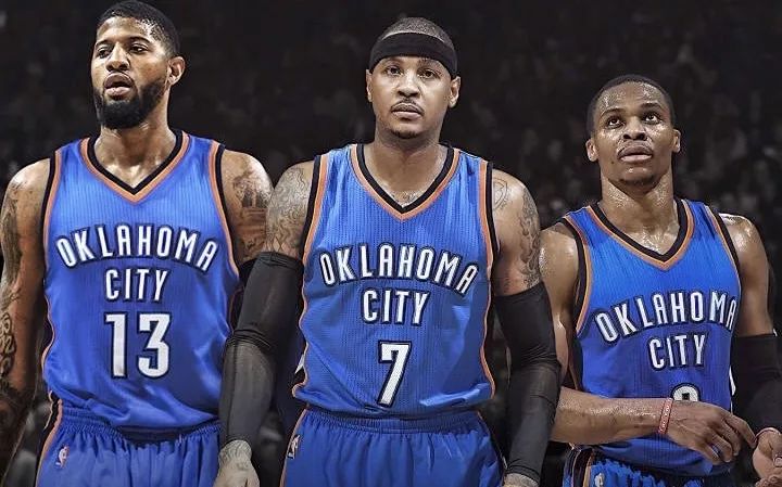 图赫尔：面对世界杯高温，必须明确球员角色并积极替补轮换（图赫尔：世界杯高温下应清晰界定球员职责并积极进行轮换）