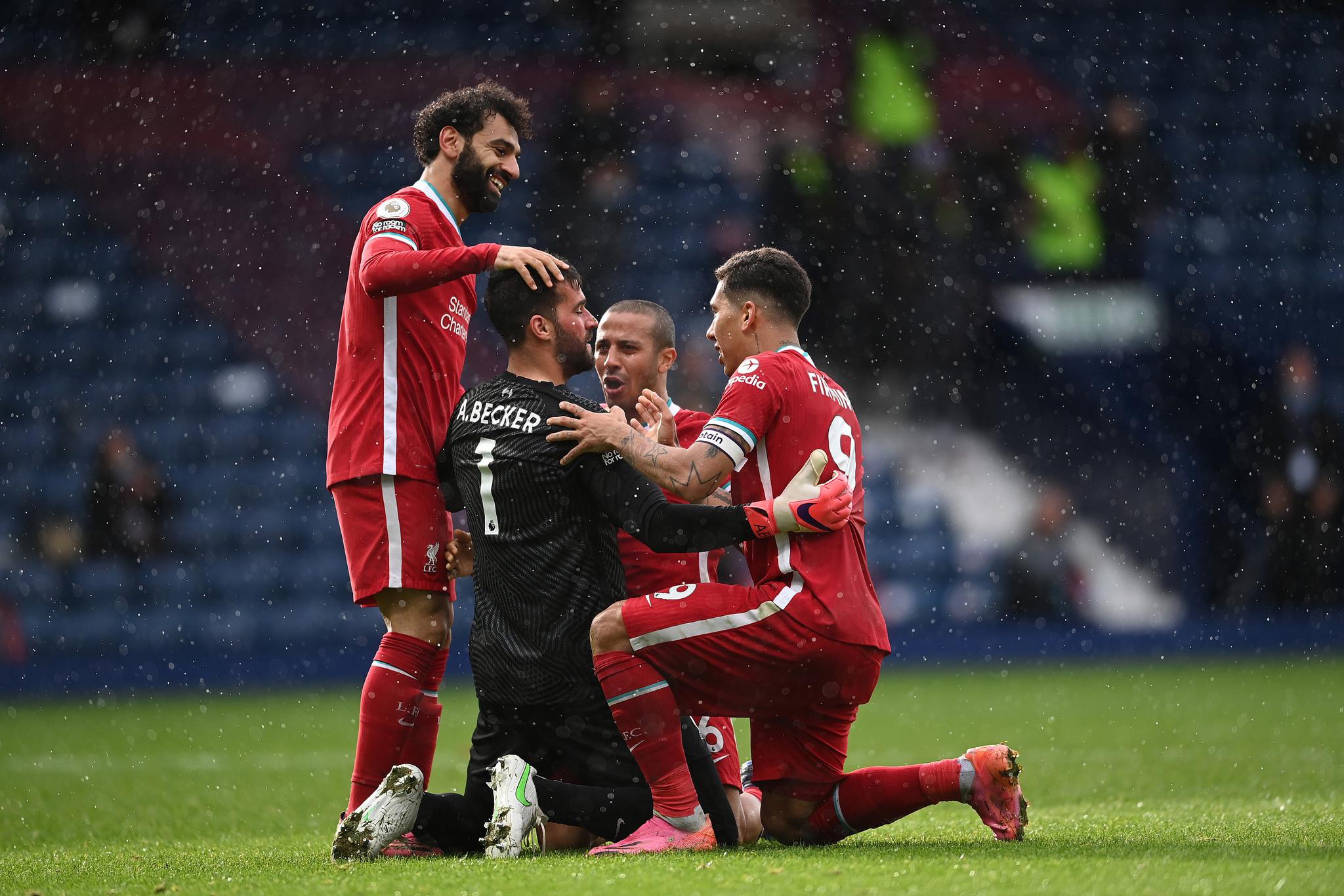 替补球员关键时刻得分逆转比赛（替补发威关键得分助队逆转取胜）