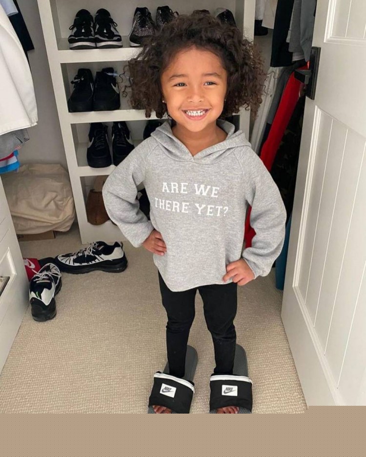 澎湃：管理层想复刻郭士强案例恐有偏差，邵佳一应提升抗压能力（澎湃：管理层复刻郭士强模式或有误判，邵佳一需增强抗压能力）